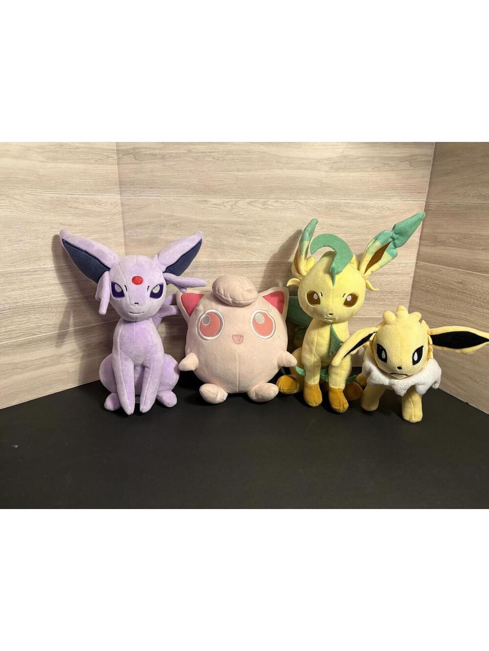 Pokemon Plush Lot Pokemon Center Jolteon All Pink Jiggypuff Leafeon Espeon